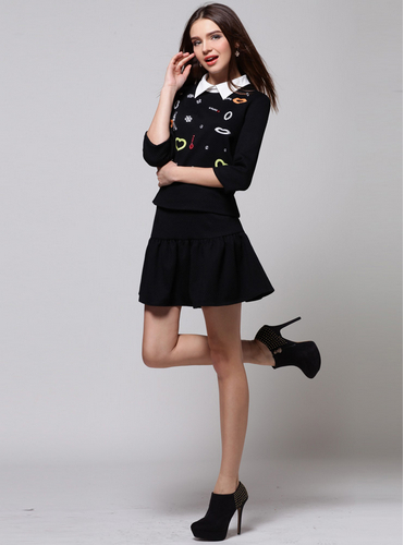 Fashion Brought Heart Two-Piece Doll T-shirt & Skirt Suit Black